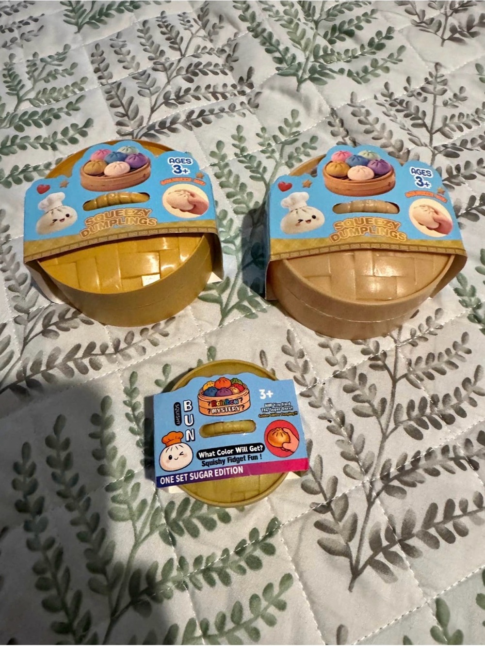 Squeezy Dumplings Squishy Toy Set - Yellow & Tan
